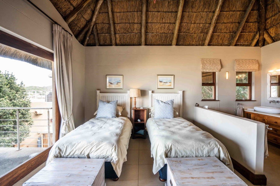 4 Bedroom Property for Sale in Kleinemonde Eastern Cape